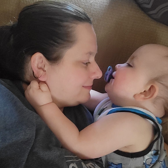 Hey everyone! I sell a variety of things at great prices! Come check me out! ๐ - Picture 14 of 16